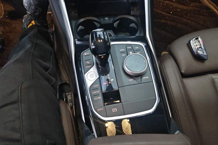 Used BMW 3 Series 2020 320i Sport Package Gear Lever