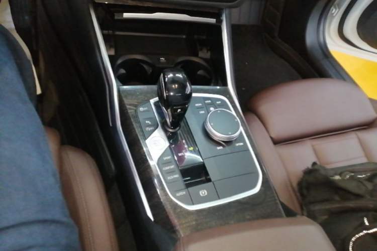 Used BMW 3 Series 2020 Restyled 325Li M Sport Package Gear Lever