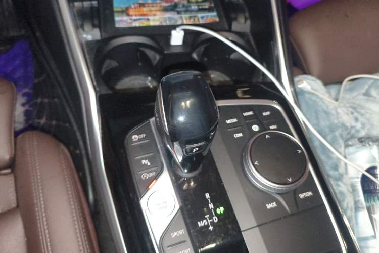 Used BMW 3 Series 2020 320i Sport Package Gear Lever