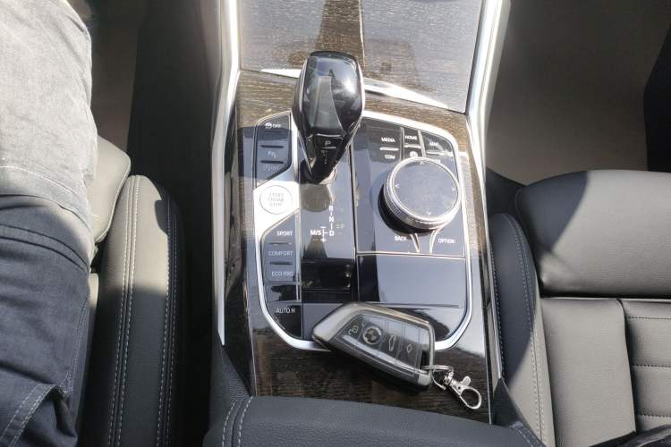 Used BMW 3 Series 2020 Restyled 325Li M Sport Package Gear Lever