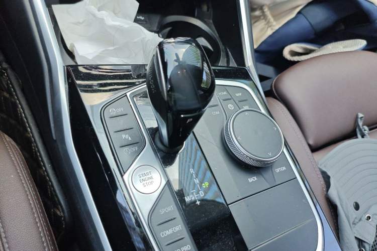 Used BMW 3 Series 2020 320Li M Sport Package Gear Lever