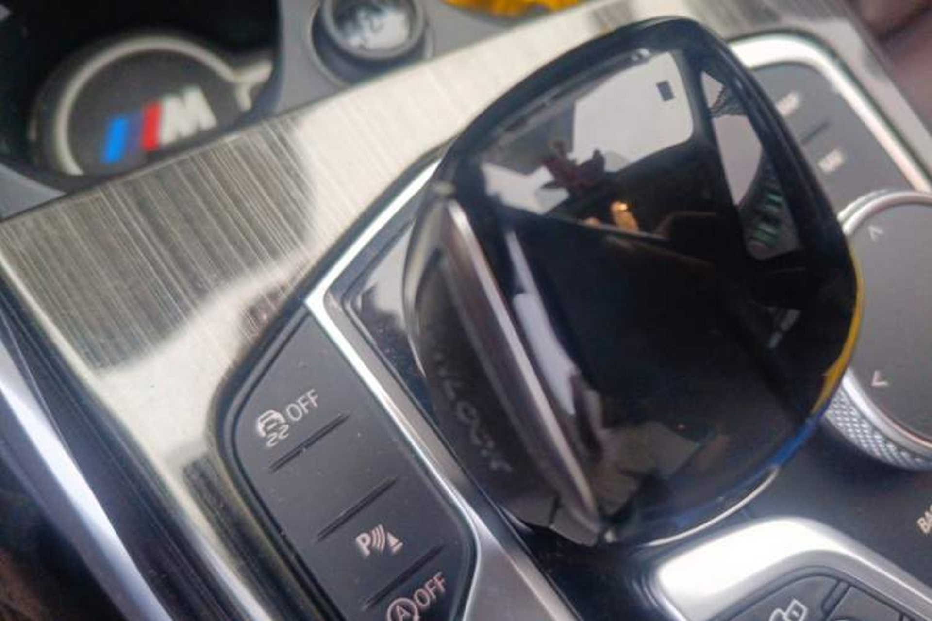 Used BMW 3 Series 2020 325Li First Edition Gear Lever