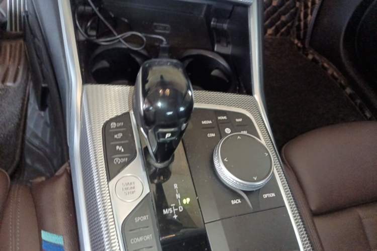 Used BMW 3 Series 2020 330i M Sport Night Edition Gear Lever
