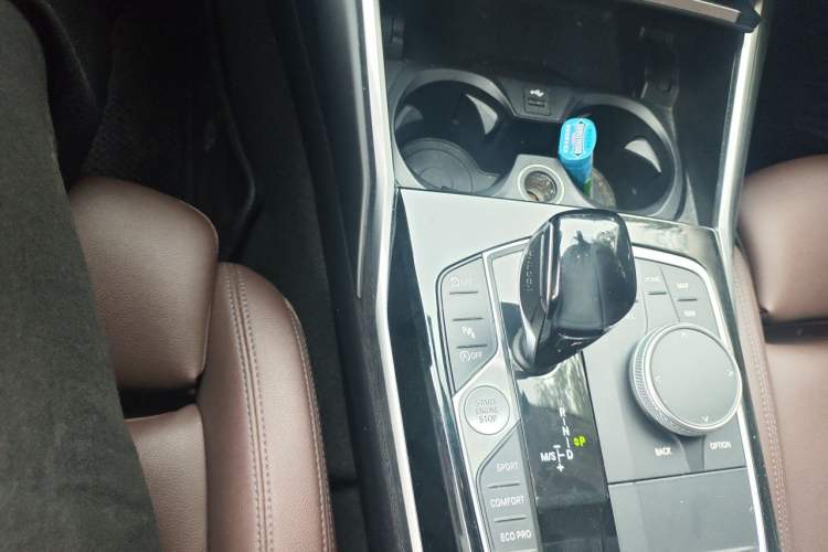 Used BMW 3 Series 2020 320i Sport Package Gear Lever