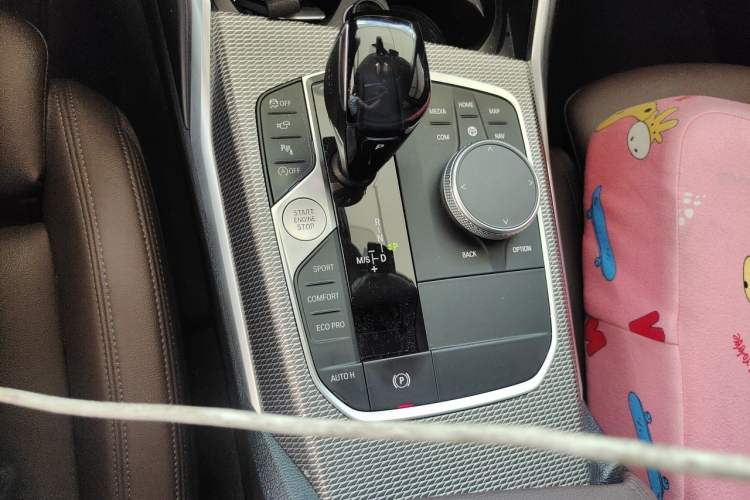 Used BMW 3 Series 2020 330i M Sport Night Edition Gear Lever
