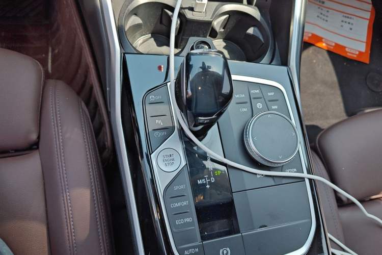 Used BMW 3 Series 2020 325Li First Edition Gear Lever