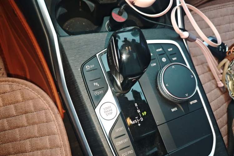 Used BMW 3 Series 2020 325i M Sport Package Gear Lever