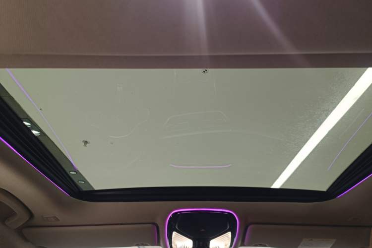 Used BMW 3 Series 2020 330i M Sport Night Edition Headliner
