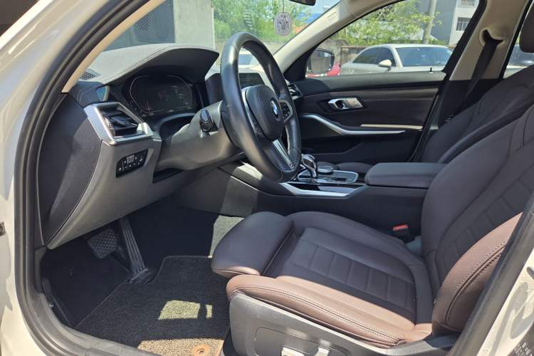 Used BMW 3 Series 2020 320Li M Sport Package Interior 1