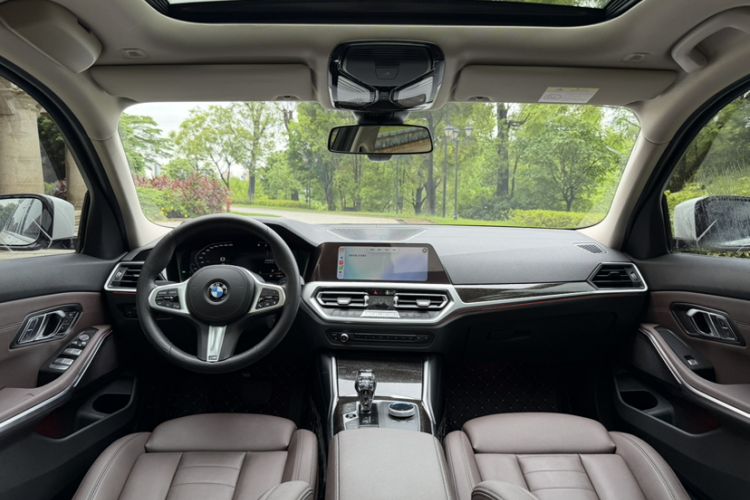 Used BMW 3 Series 2020 Restyled 325Li M Sport Package Interior 1