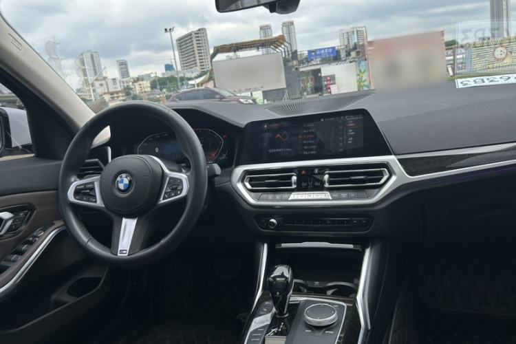 Used BMW 3 Series 2020 Restyled 325Li M Sport Package Interior 1