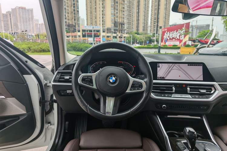 Used BMW 3 Series 2020 Restyled 325Li M Sport Package Interior 1