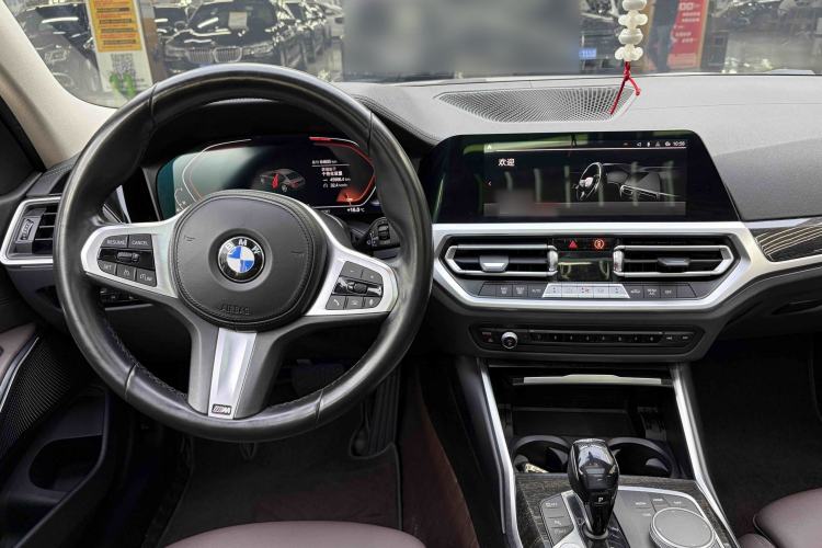 Used BMW 3 Series 2020 Restyled 325Li M Sport Package Interior 1