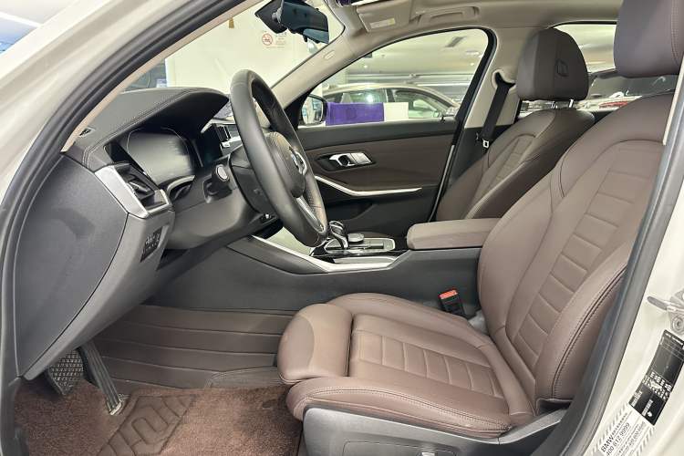 Used BMW 3 Series 2020 320Li M Sport Package Interior 10