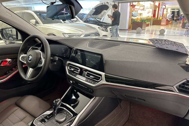 Used BMW 3 Series 2020 320Li M Sport Package Interior 11