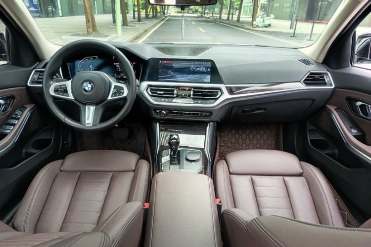 Used BMW 3 Series 2020 Restyled 325Li M Sport Package Interior 2