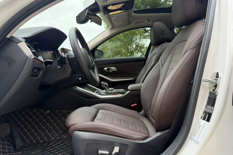 Used BMW 3 Series 2020 Restyled 325Li M Sport Package Interior 2