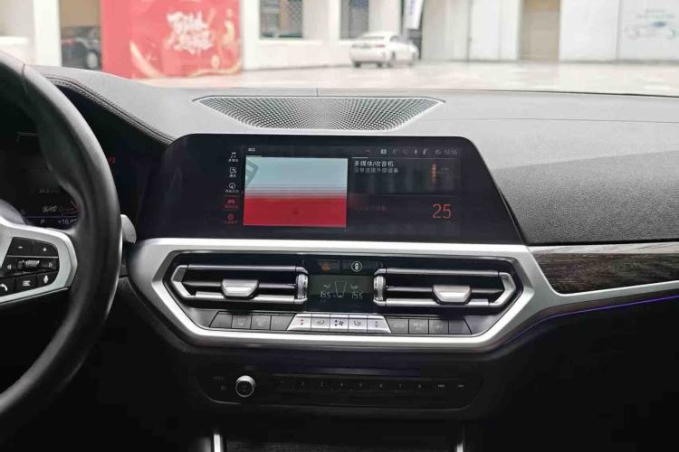 Used BMW 3 Series 2020 Restyled 325Li M Sport Package Interior 3