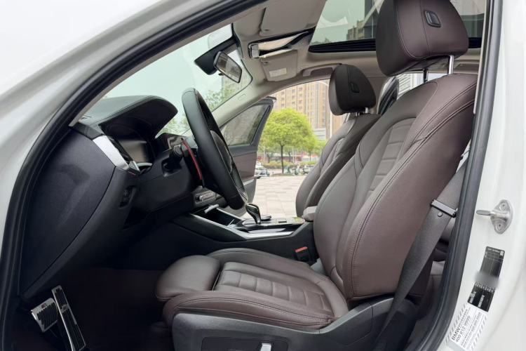 Used BMW 3 Series 2020 325Li First Edition Interior 3