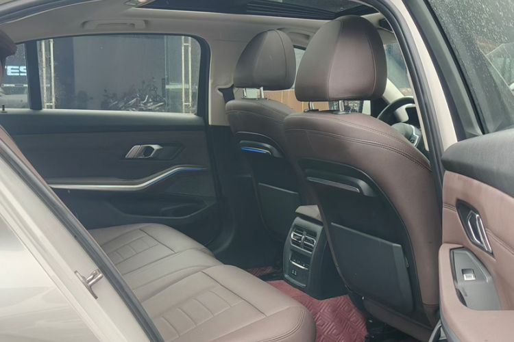 Used BMW 3 Series 2020 Restyled 325Li M Sport Package Interior 3