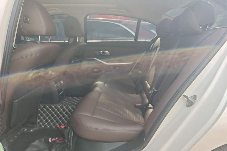 Used BMW 3 Series 2020 Restyled 325Li M Sport Package Interior 4