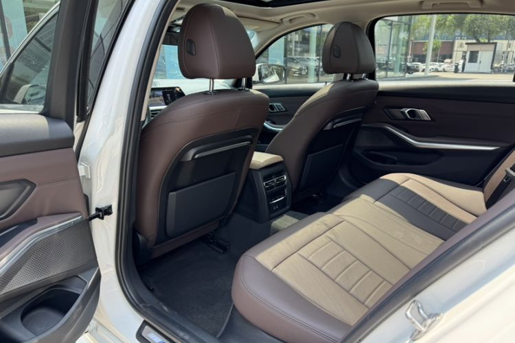 Used BMW 3 Series 2020 Restyled 325Li M Sport Package Interior 4