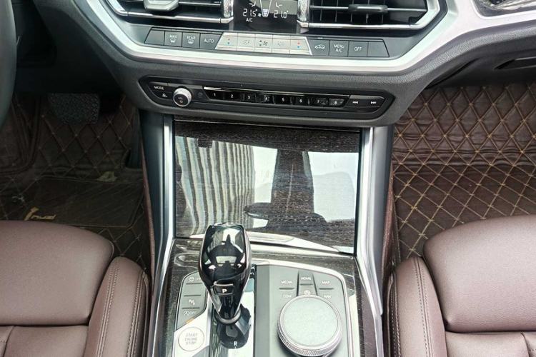 Used BMW 3 Series 2020 Restyled 325Li M Sport Package Interior 4