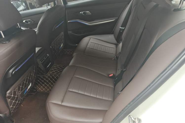 Used BMW 3 Series 2020 Restyled 325Li M Sport Package Interior 4
