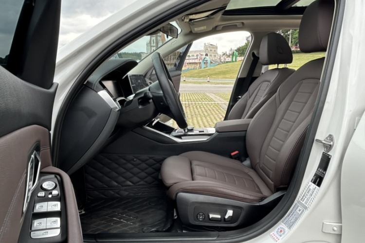 Used BMW 3 Series 2020 Restyled 325Li M Sport Package Interior 4