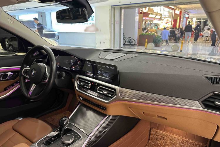 Used BMW 3 Series 2020 330i M Sport Night Edition Interior 5