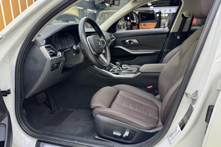 Used BMW 3 Series 2020 Restyled 325Li M Sport Package Interior 5