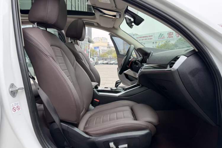 Used BMW 3 Series 2020 325Li First Edition Interior 5
