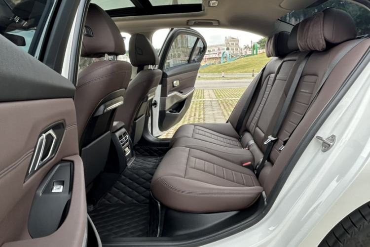 Used BMW 3 Series 2020 Restyled 325Li M Sport Package Interior 5