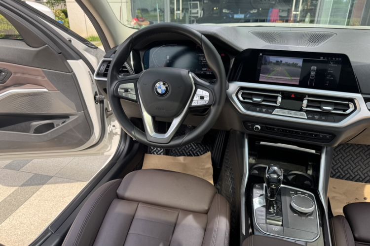 Used BMW 3 Series 2020 325Li First Edition Interior 5