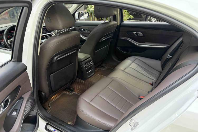 Used BMW 3 Series 2020 Restyled 325Li M Sport Package Interior 5
