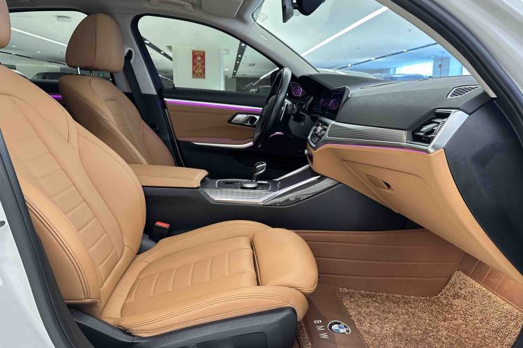 Used BMW 3 Series 2020 330i M Sport Night Edition Interior 8