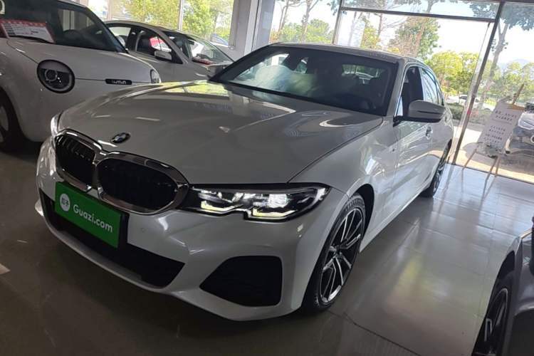 Used BMW 3 Series 2020 320Li M Sport Package Guazi used car, China used car export, Used car for sale, Used BMW cars, Cheapest cars for sale