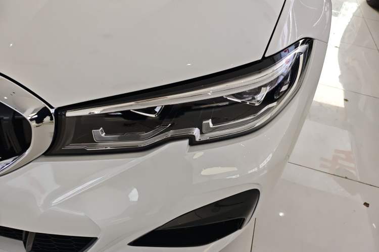Used BMW 3 Series 2020 Restyled 325Li M Sport Package Left Front Headlight