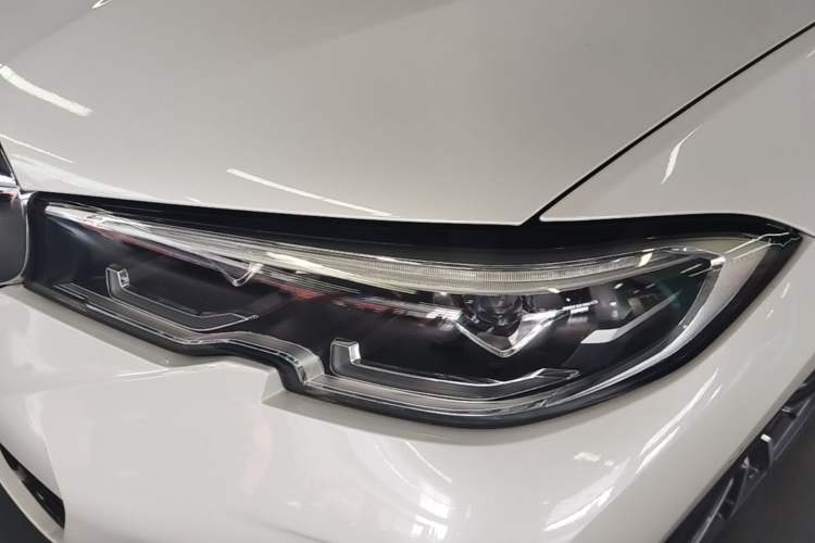 Used BMW 3 Series 2020 Restyled 325Li M Sport Package Left Front Headlight