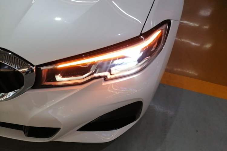 Used BMW 3 Series 2020 Restyled 325Li M Sport Package Left Front Headlight