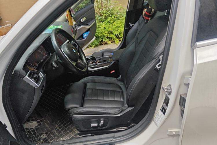 Used BMW 3 Series 2020 325Li M Sport Package Left Front Seat