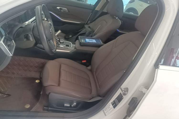 Used BMW 3 Series 2020 325Li M Sport Package Left Front Seat