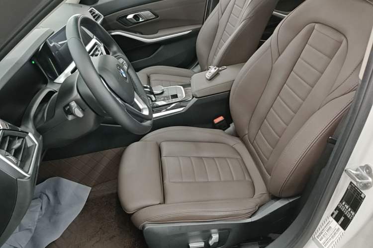 Used BMW 3 Series 2020 320i Sport Package Left Front Seat