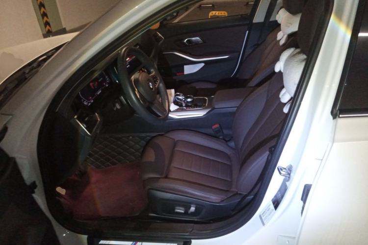 Used BMW 3 Series 2020 Restyled 325i M Sport Night Edition Package Left Front Seat
