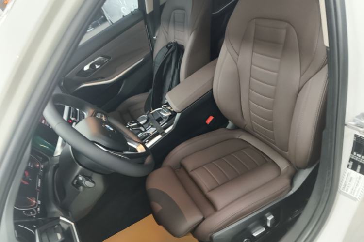 Used BMW 3 Series 2020 320i Sport Package Left Front Seat