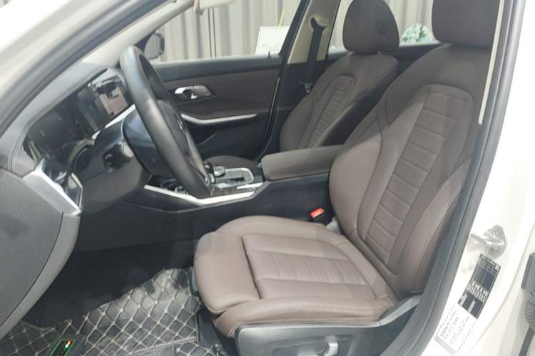 Used BMW 3 Series 2020 Restyled 325Li M Sport Package Left Front Seat