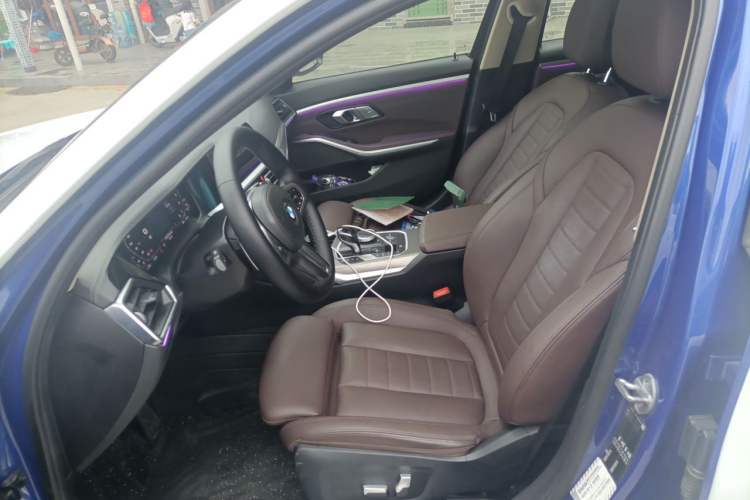 Used BMW 3 Series 2020 325i M Sport Night Edition package Left Front Seat