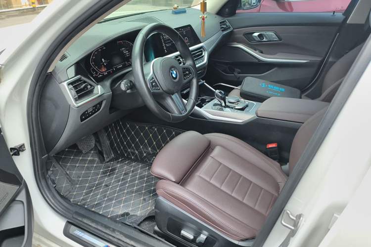 Used BMW 3 Series 2020 Facelifted 325Li M Sport Night Edition Package Left Front Seat