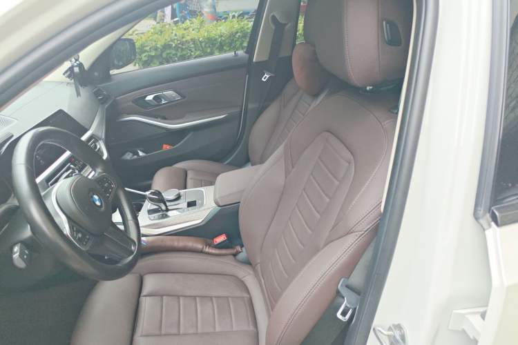 Used BMW 3 Series 2020 Restyled 325i M Sport Night Edition Package Left Front Seat