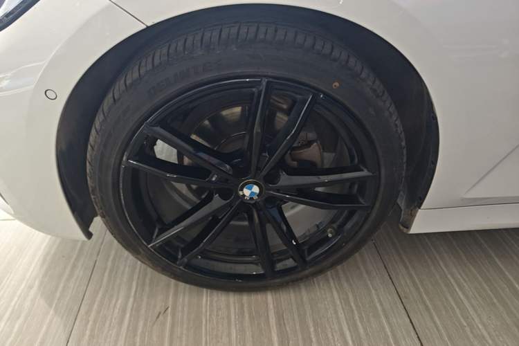 Used BMW 3 Series 2020 Restyled 325Li M Sport Package Left Front Wheel Hub